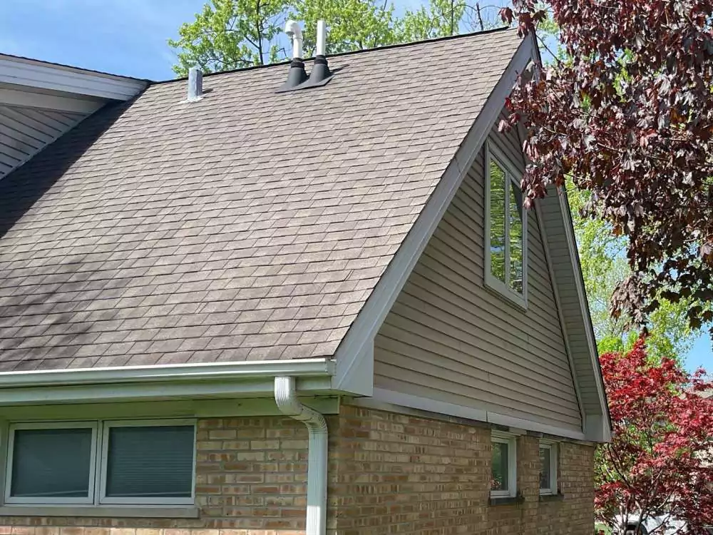 Why Are Asphalt Shingles Popular in the USA, But Not in Europe?